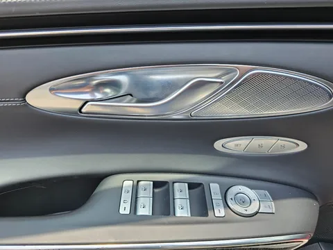 Genesis GV70 3.5T Royal (AWD) 2022