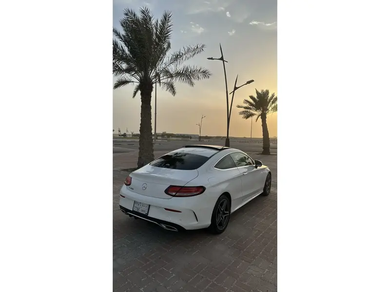 Discover undefined undefined Exterior Interior Images.Find all aspects and details of cars.