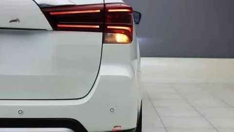 Discover undefined undefined Exterior Interior Images.Find all aspects and details of cars.