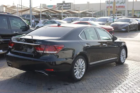 Lexus LS 460 4 door 4.6L SWB 2014