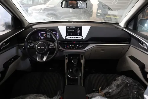 New Kia Carens 1.5L 2023