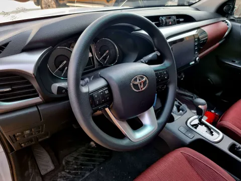 New Toyota Hilux 2025