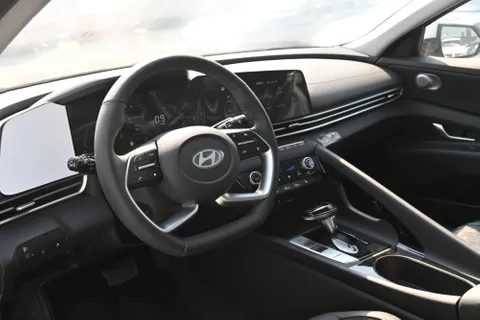 New Hyundai Elantra 2024
