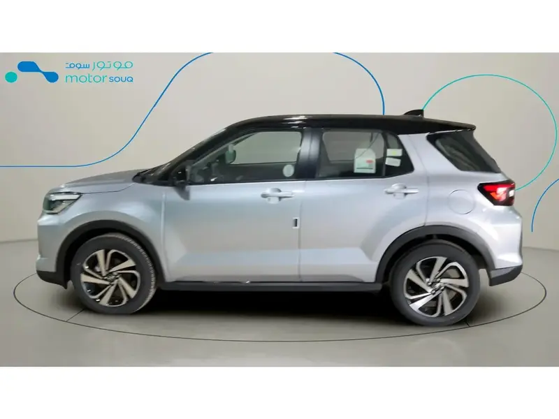 Discover undefined undefined Exterior Interior Images.Find all aspects and details of cars.