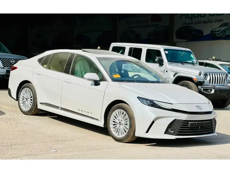 Discover undefined undefined Exterior Interior Images.Find all aspects and details of cars.