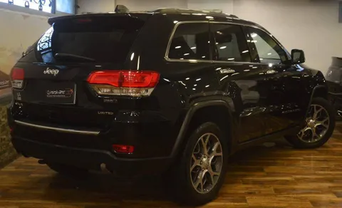 Discover undefined undefined Exterior Interior Images.Find all aspects and details of cars.