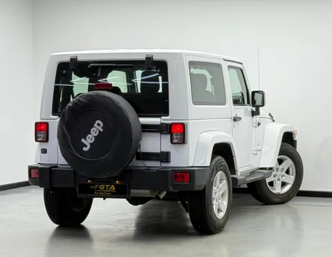 Jeep Wrangler 3.6L V6 Sahara 2-Door 2015