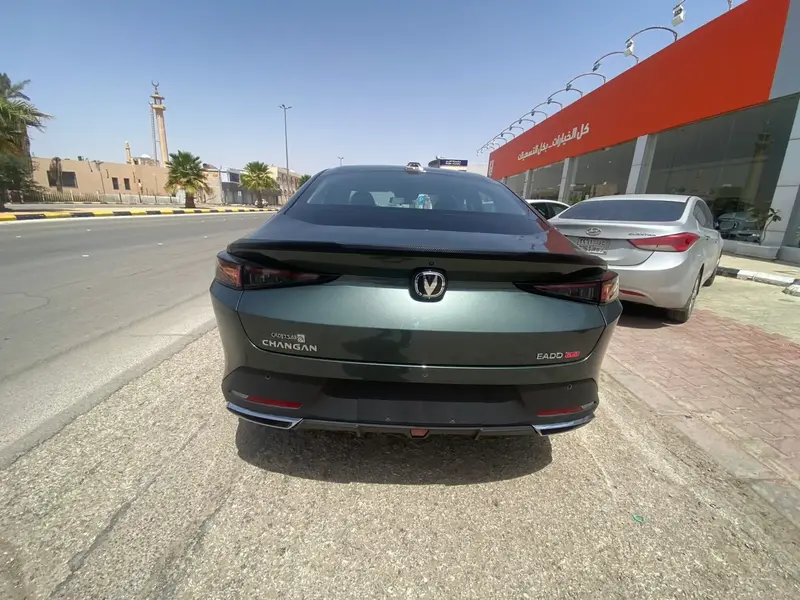 Discover undefined undefined Exterior Interior Images.Find all aspects and details of cars.