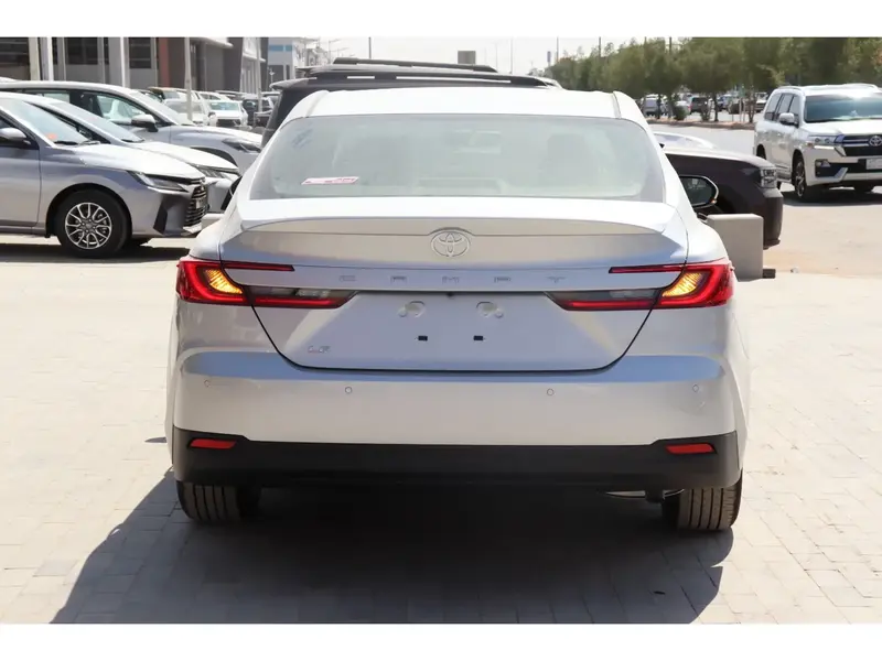 Toyota Camry 2025