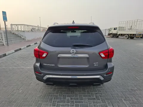 Nissan Pathfinder 3.5L S 4WD 2020