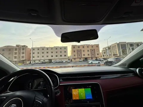 Discover undefined undefined Exterior Interior Images.Find all aspects and details of cars.
