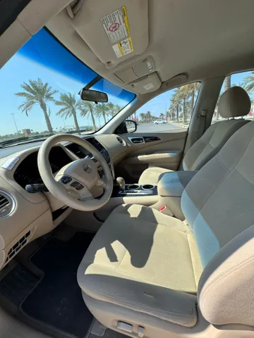 Discover undefined undefined Exterior Interior Images.Find all aspects and details of cars.
