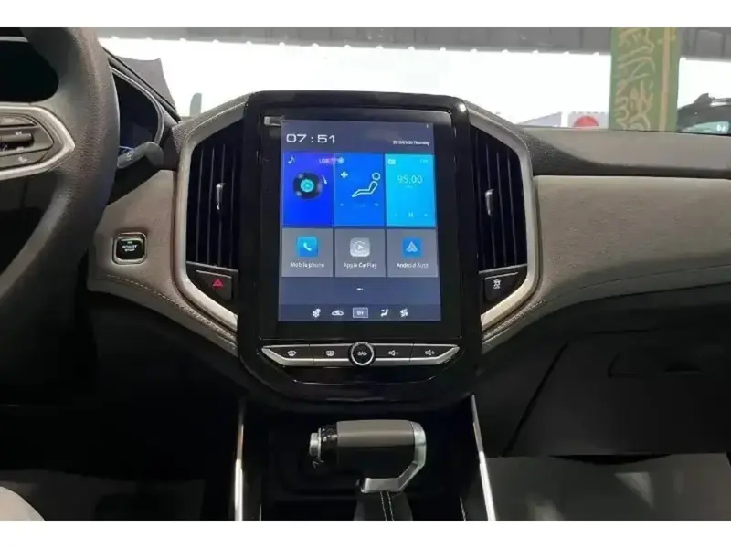 Discover undefined undefined Exterior Interior Images.Find all aspects and details of cars.