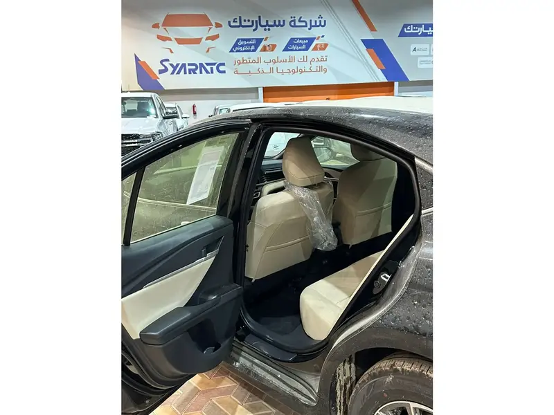 Toyota Camry 2025
