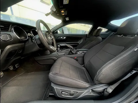 Ford Mustang V6 2015