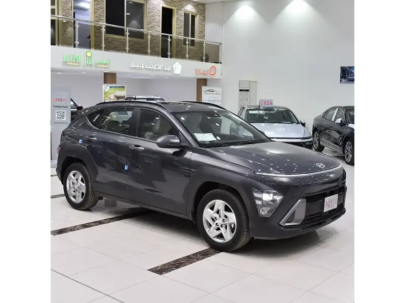 Discover undefined undefined Exterior Interior Images.Find all aspects and details of cars.