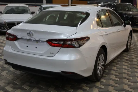 New Toyota Camry 2.5L LE 204 HP 2024
