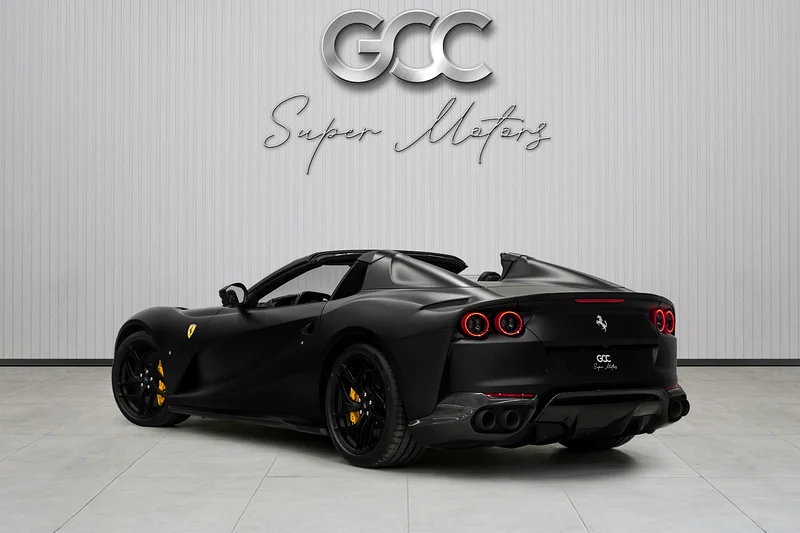 فيراري 812 GTS 2023