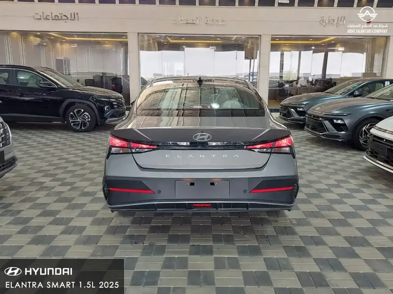 Hyundai Elantra 2025
