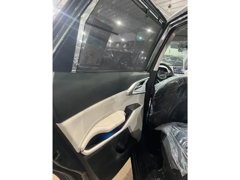 KIA Carens 2025