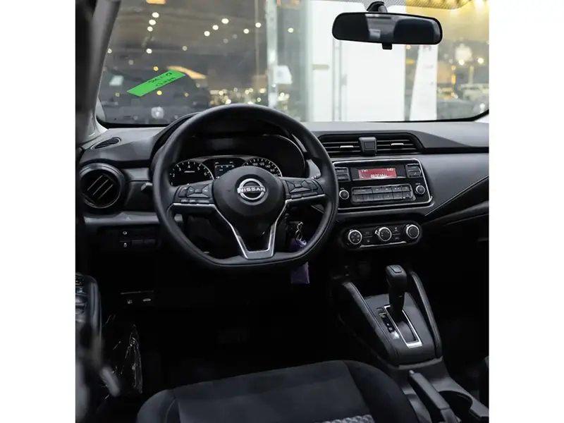 Nissan Sunny 2024
