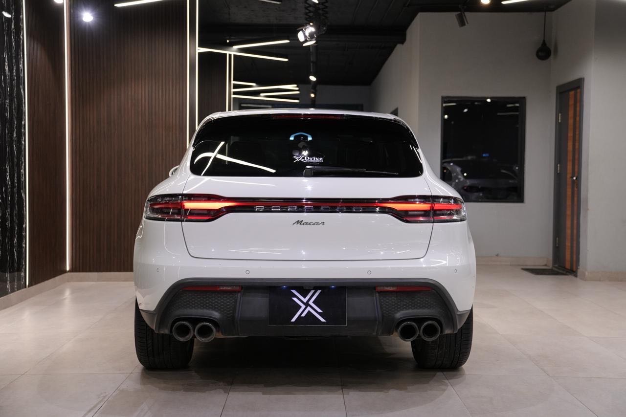 بورش ماكان 2022