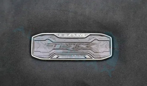 New RAM 1500 TRX 6.2L V8 702 HP 2024
