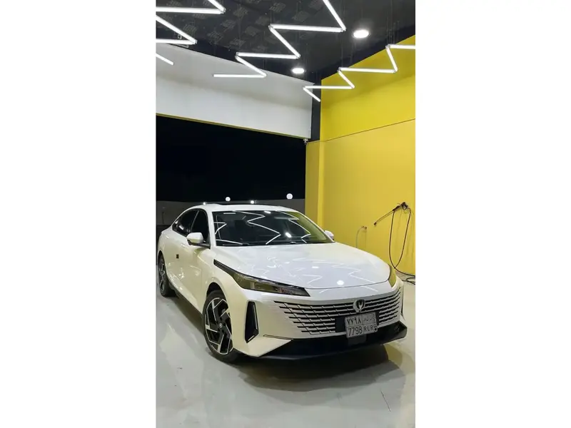 Discover undefined undefined Exterior Interior Images.Find all aspects and details of cars.