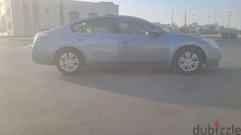 Nissan Altima 2012