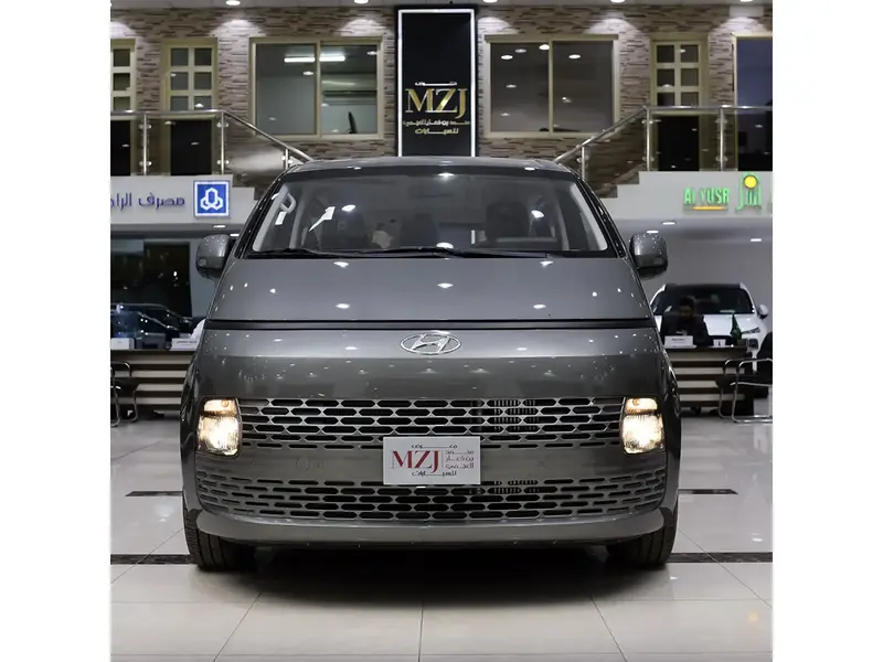 Hyundai Staria 2025