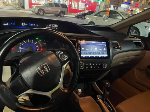 Discover undefined undefined Exterior Interior Images.Find all aspects and details of cars.