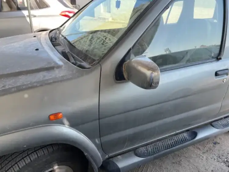 nissan pathfinder image Nissan Pathfinder 3.5L SV 2WD 2005