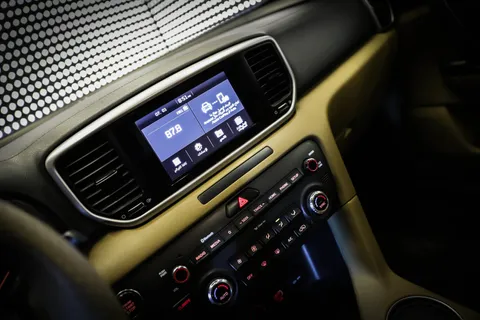 Discover undefined undefined Exterior Interior Images.Find all aspects and details of cars.