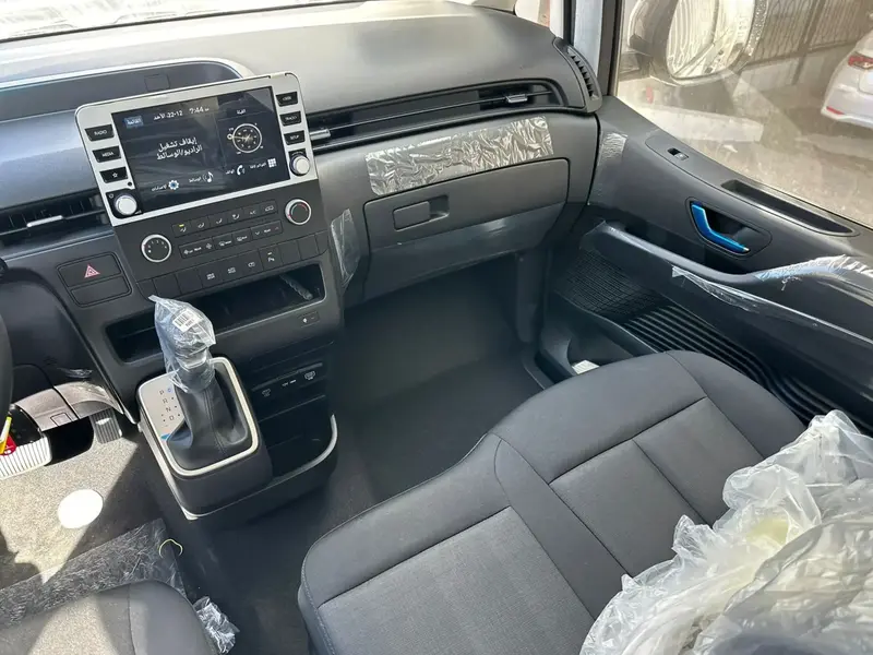 Hyundai Staria 2025