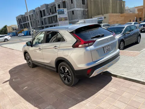 Discover undefined undefined Exterior Interior Images.Find all aspects and details of cars.