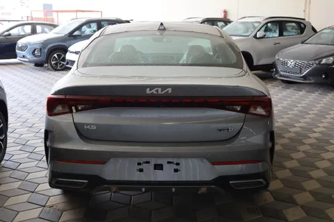 New Kia K5 2023