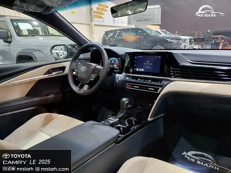 Toyota Camry 2025