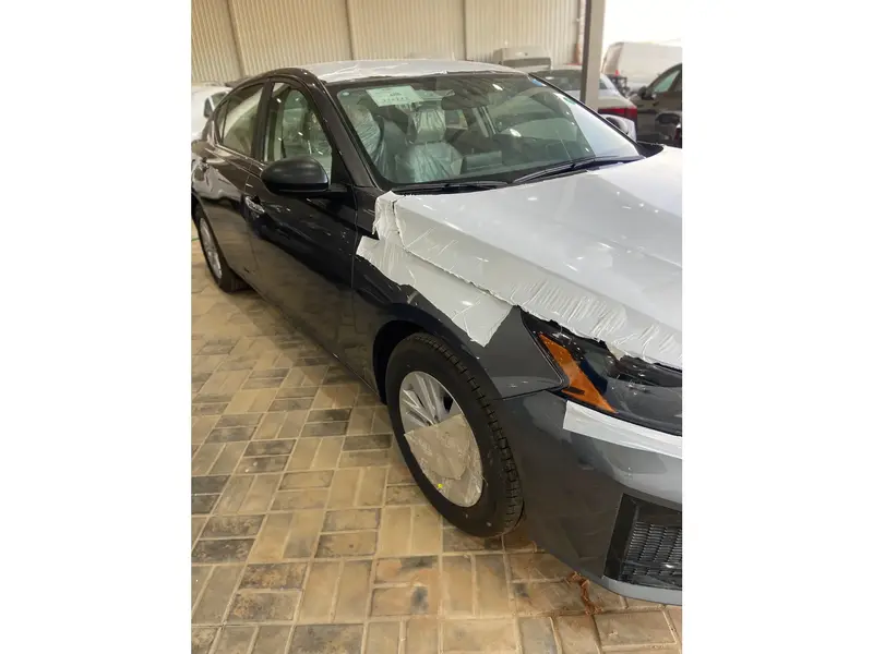 Nissan Altima 2025