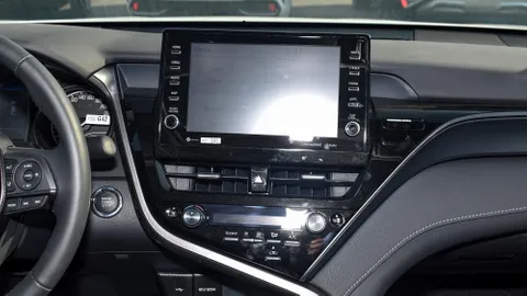 New Toyota Camry 2.5 SE 2023