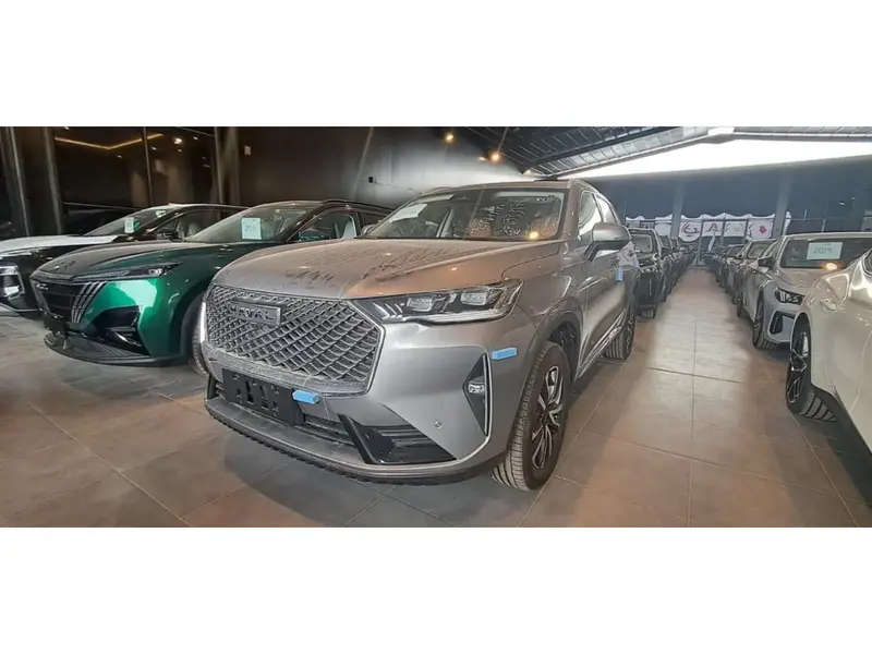 Discover undefined undefined Exterior Interior Images.Find all aspects and details of cars.