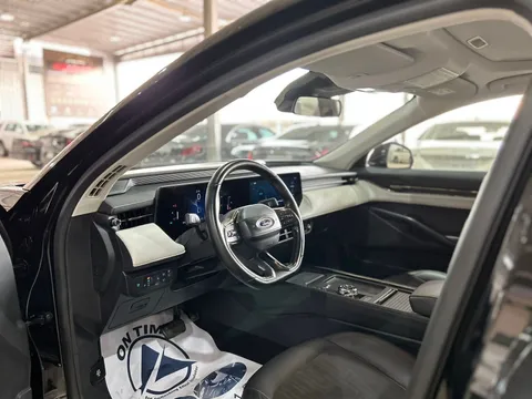 Ford Taurus 2023