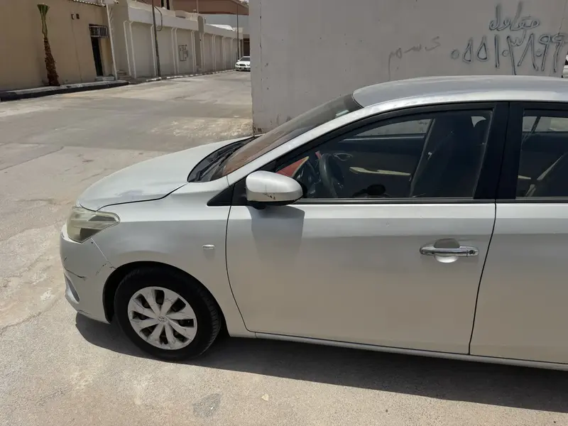 Toyota Yaris 2015