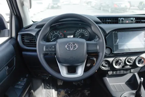 New Toyota Hilux 2024