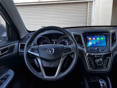 Discover undefined undefined Exterior Interior Images.Find all aspects and details of cars.