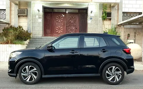 Discover undefined undefined Exterior Interior Images.Find all aspects and details of cars.