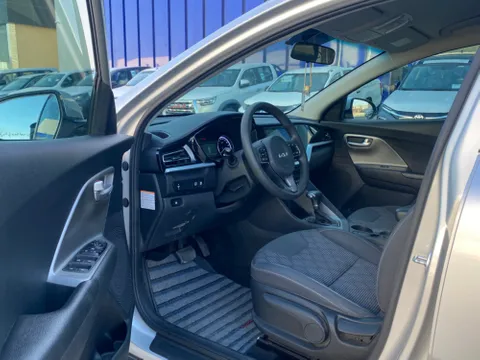 Discover undefined undefined Exterior Interior Images.Find all aspects and details of cars.
