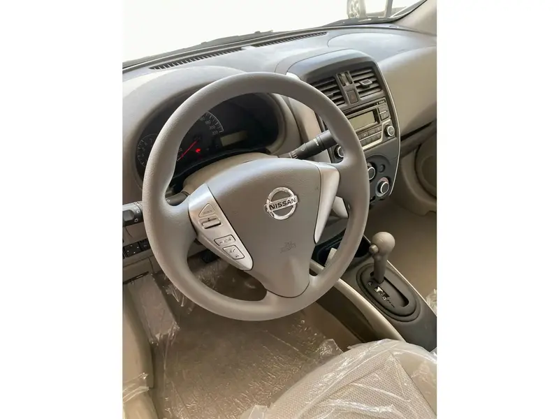 Nissan Sunny 2024