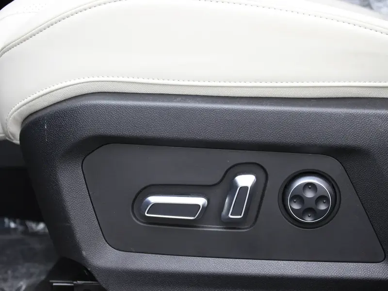 Jetour T1 2025