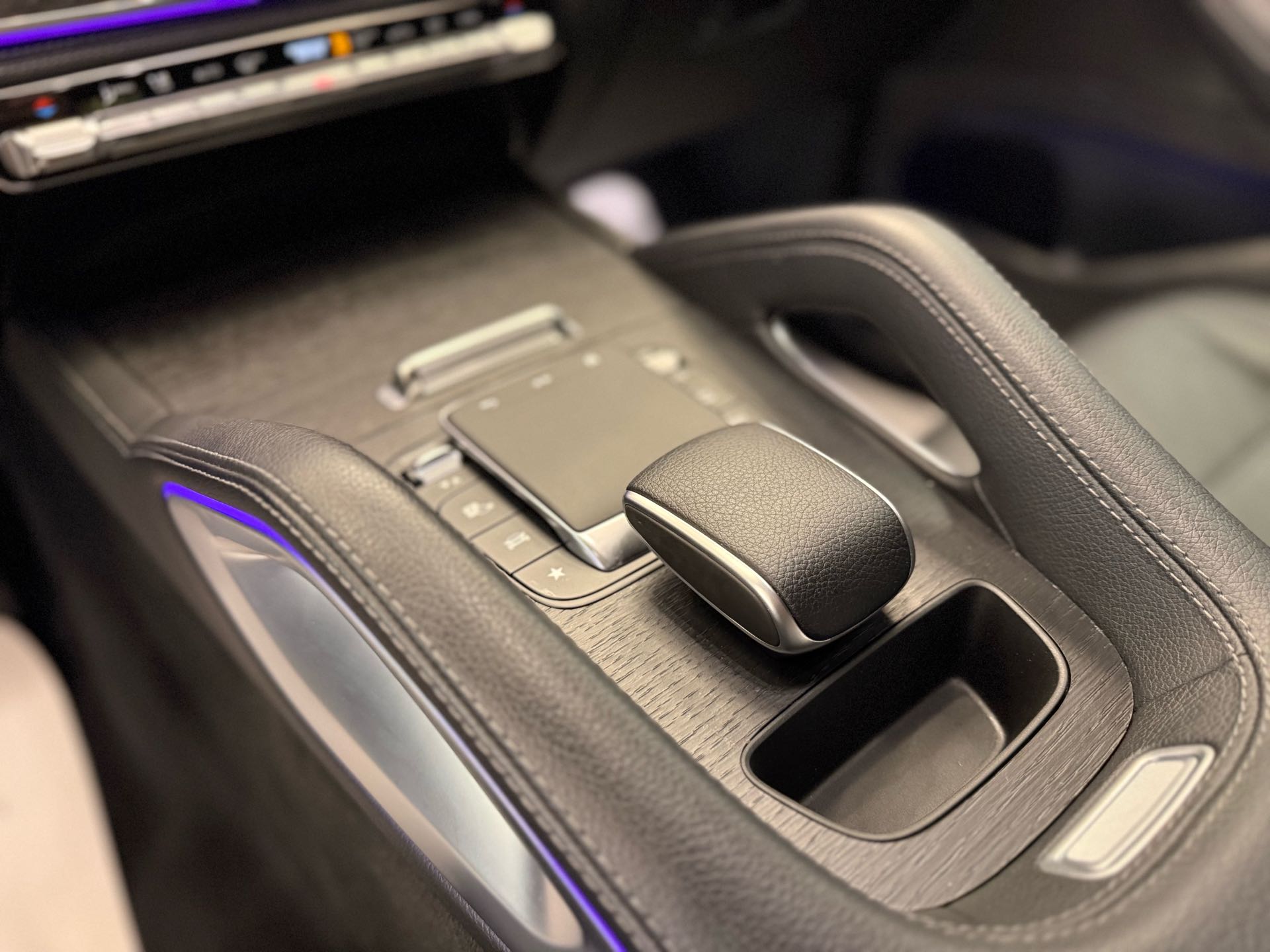 Mercedes Benz GLE Class 2025