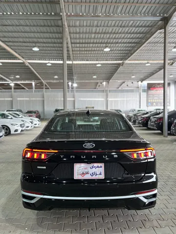 Ford Taurus 2023
